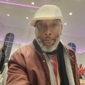 Meet your Posher, Derak